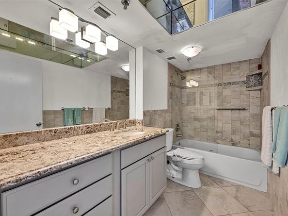 851 N Surf Rd 502, Hollywood FL 33019