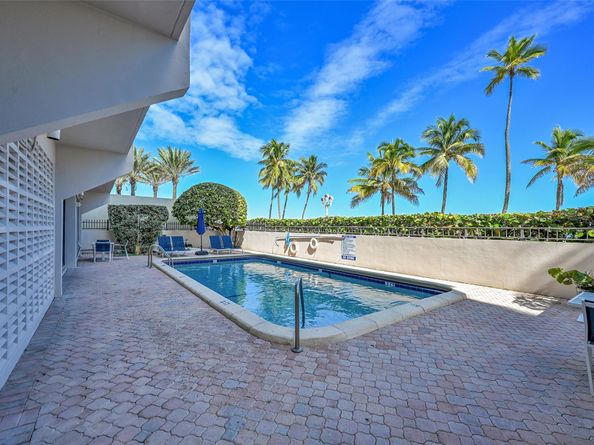 851 N Surf Rd 502, Hollywood FL 33019