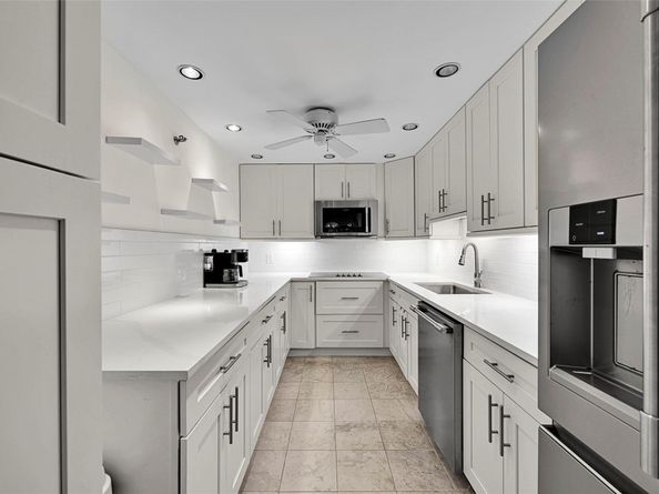 851 N Surf Rd 502, Hollywood FL 33019