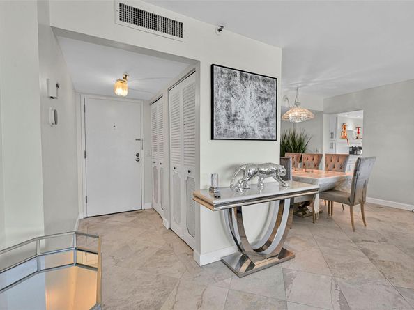 851 N Surf Rd 502, Hollywood FL 33019