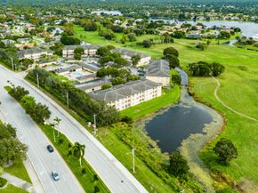 2100 Greenview Shores Boulevard 523, Wellington FL 33414