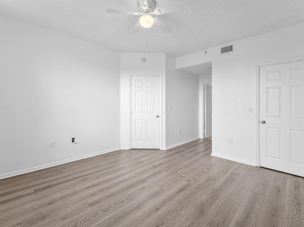 2100 Greenview Shores Boulevard 523, Wellington FL 33414