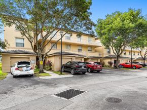 2100 Greenview Shores Boulevard 523, Wellington FL 33414