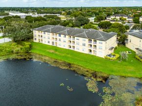 2100 Greenview Shores Boulevard 523, Wellington FL 33414