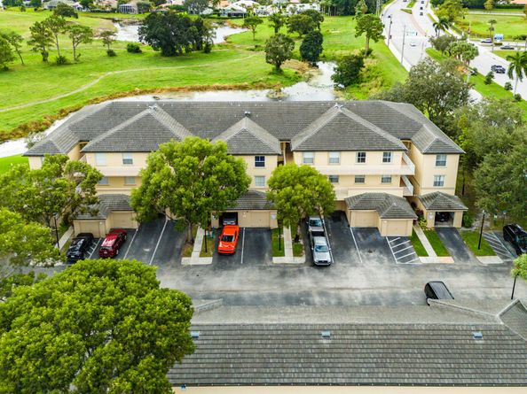 2100 Greenview Shores Boulevard 523, Wellington FL 33414