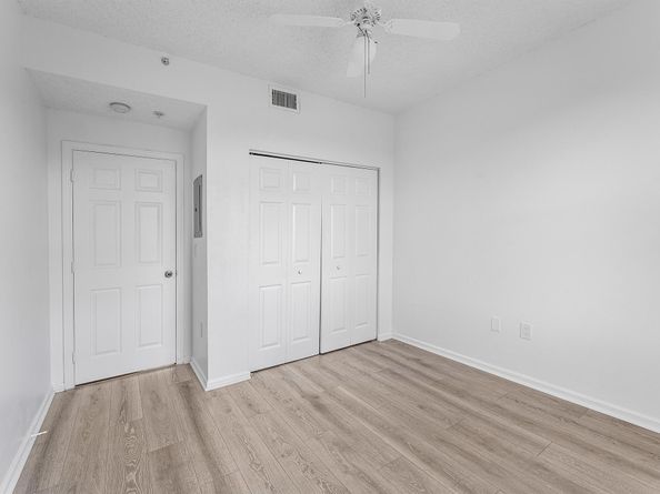 2100 Greenview Shores Boulevard 523, Wellington FL 33414