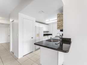 2100 Greenview Shores Boulevard 523, Wellington FL 33414