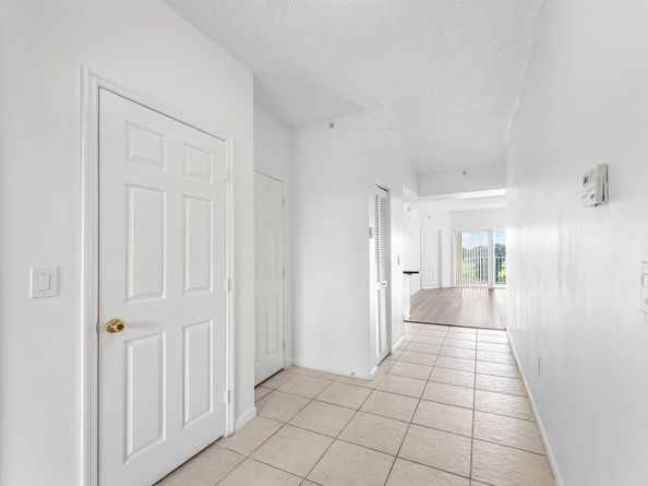 2100 Greenview Shores Boulevard 523, Wellington FL 33414