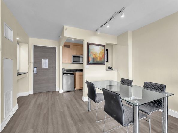 2670 E Sunrise Blvd 705, Fort Lauderdale FL 33304