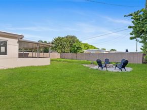 7021 SW 12th St, Pembroke Pines FL 33023