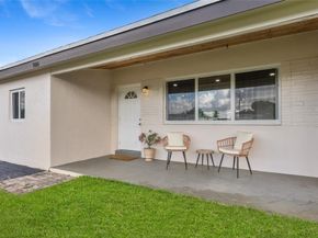 7021 SW 12th St, Pembroke Pines FL 33023