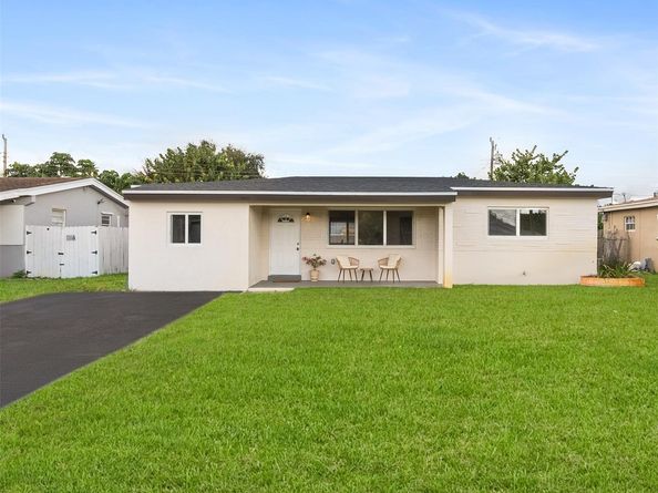 7021 SW 12th St, Pembroke Pines FL 33023