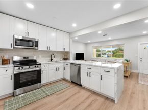 7021 SW 12th St, Pembroke Pines FL 33023