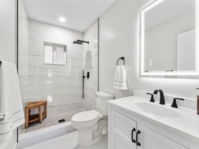 7021 SW 12th St, Pembroke Pines FL 33023