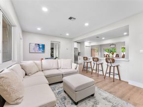 7021 SW 12th St, Pembroke Pines FL 33023