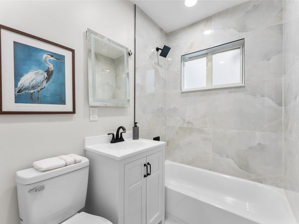 7021 SW 12th St, Pembroke Pines FL 33023