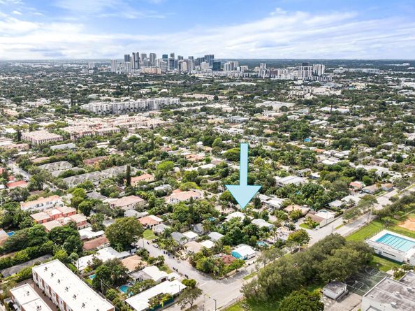 1232 NE 17th Way, Fort Lauderdale FL 33304