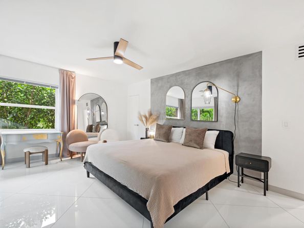 1232 NE 17th Way, Fort Lauderdale FL 33304