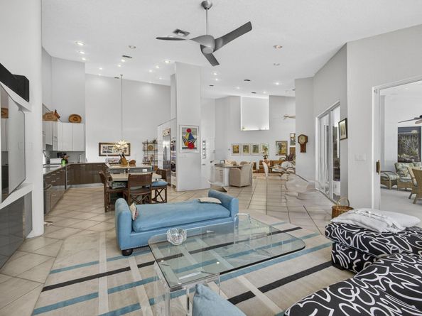 6403 Brandon St, West Palm Beach FL 33418