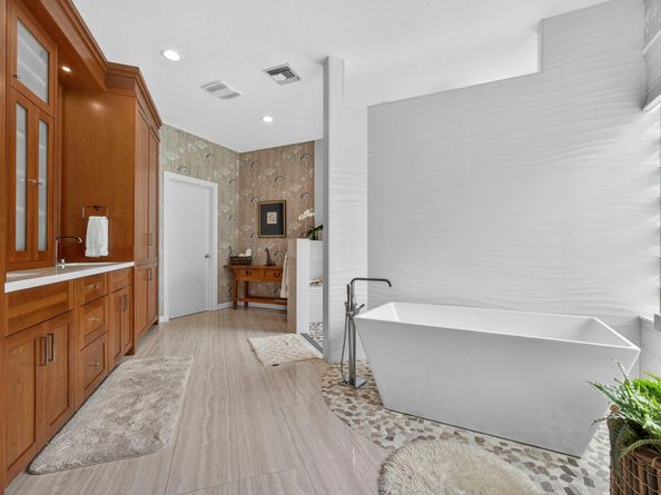 6403 Brandon St, West Palm Beach FL 33418