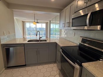 9 Royal Palm Way