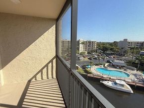 9 Royal Palm Way 6040, Boca Raton FL 33432