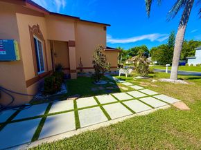 150 Paddock Lane, Greenacres FL 33413
