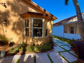 150 Paddock Lane, Greenacres FL 33413