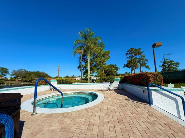 150 Paddock Lane, Greenacres FL 33413
