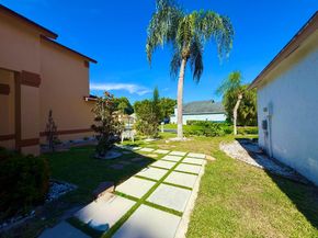 150 Paddock Lane, Greenacres FL 33413