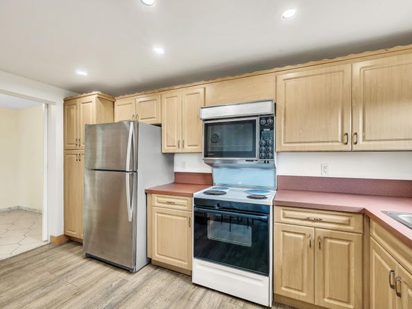 3524 Via Poinciana 604, Lake Worth FL 33467