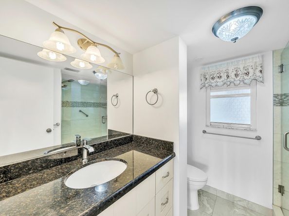 3524 Via Poinciana 604, Lake Worth FL 33467