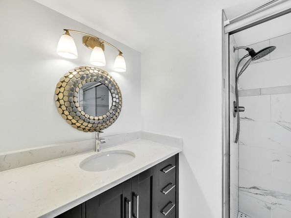 3524 Via Poinciana 604, Lake Worth FL 33467