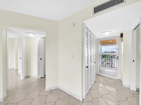 3524 Via Poinciana 604, Lake Worth FL 33467