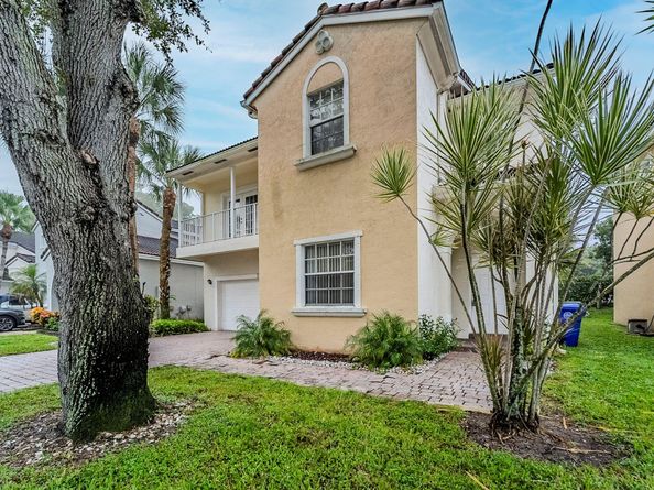 7478 NW 17th Dr, Hollywood FL 33024