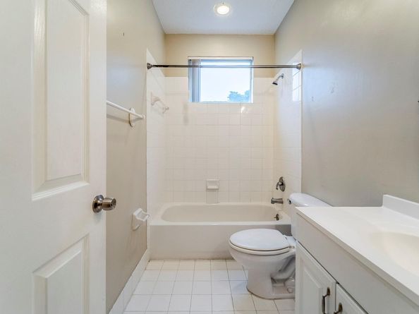 7478 NW 17th Dr, Hollywood FL 33024
