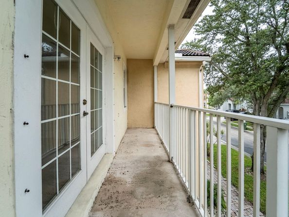 7478 NW 17th Dr, Hollywood FL 33024