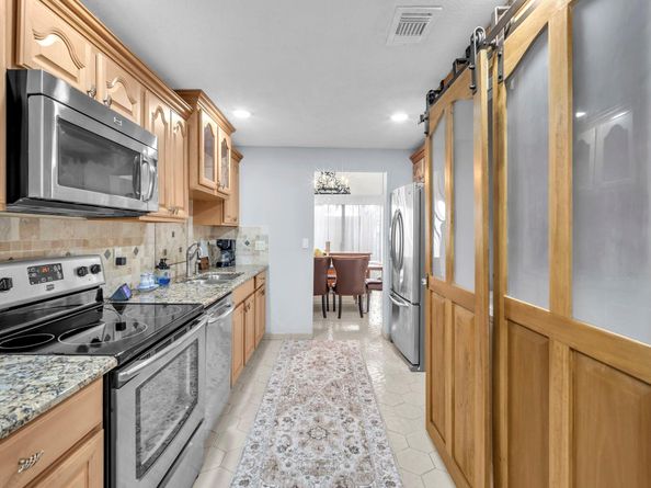 1550 NW 93rd Ave 297, Pembroke Pines FL 33024