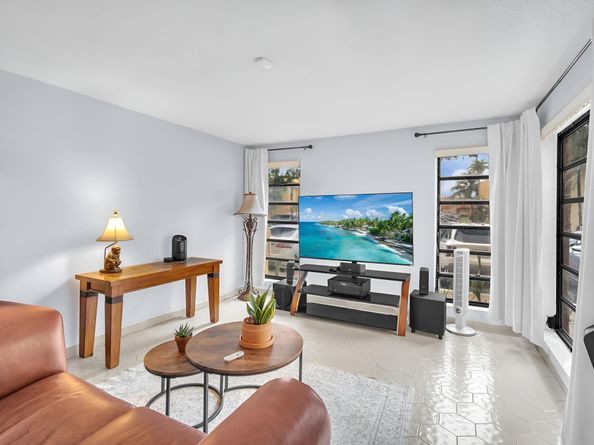 1550 NW 93rd Ave 297, Pembroke Pines FL 33024