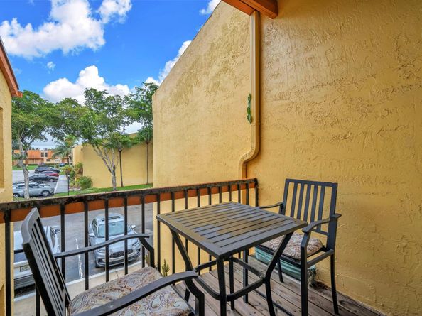 1550 NW 93rd Ave 297, Pembroke Pines FL 33024