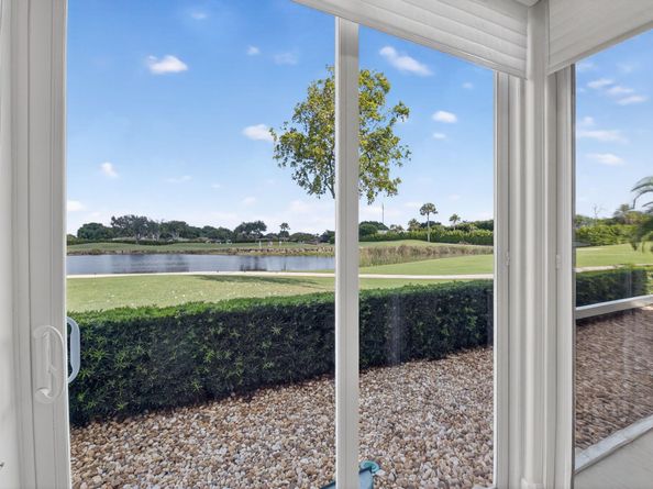 17069 Royal Cove Way, Boca Raton FL 33496