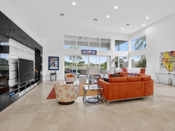 17069 Royal Cove Way, Boca Raton FL 33496