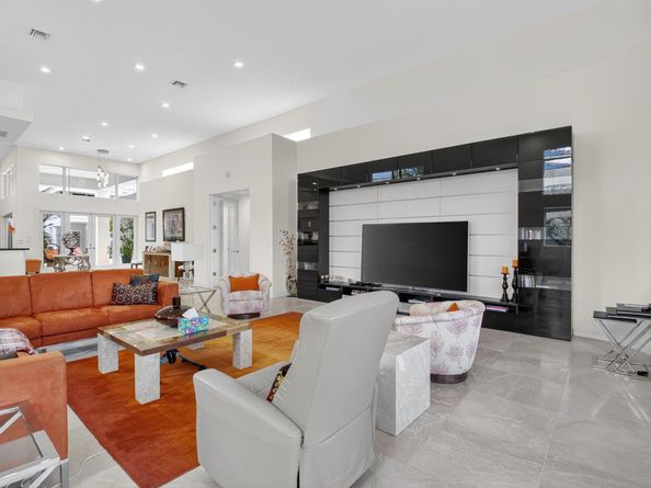 17069 Royal Cove Way, Boca Raton FL 33496