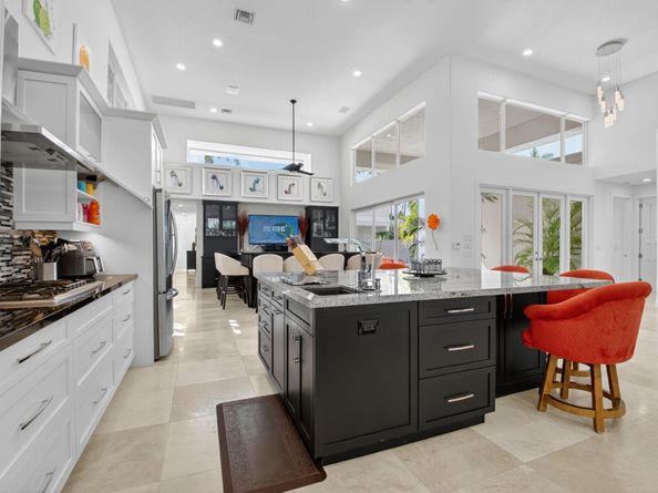 17069 Royal Cove Way, Boca Raton FL 33496