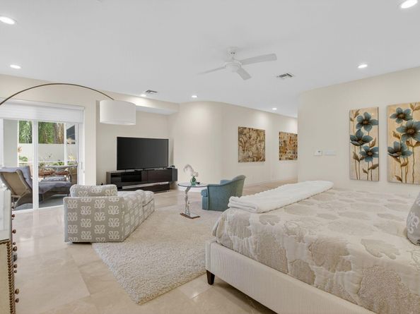 17069 Royal Cove Way, Boca Raton FL 33496