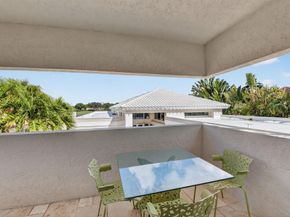 17069 Royal Cove Way, Boca Raton FL 33496