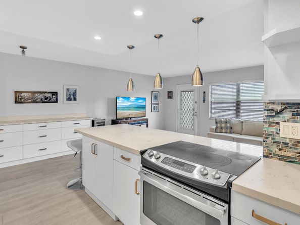 2103 Lucaya Bend F3, Coconut Creek FL 33066