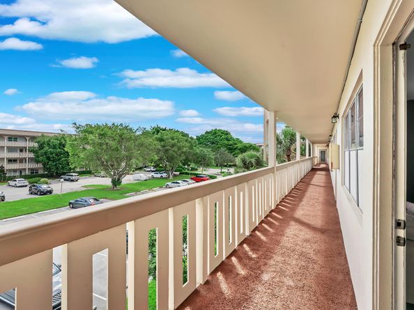 2103 Lucaya Bend F3, Coconut Creek FL 33066