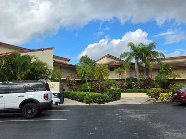 8751 Holly Court 202, Tamarac FL 33321