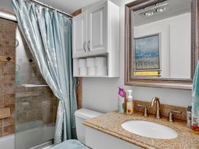 204 Oxford 300, West Palm Beach FL 33417